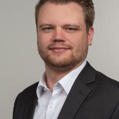 Fabian M. Grau